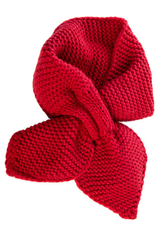 Short red chunky knit scarf with pointed ends