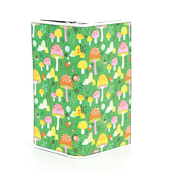 Mushroom wallet with green background open