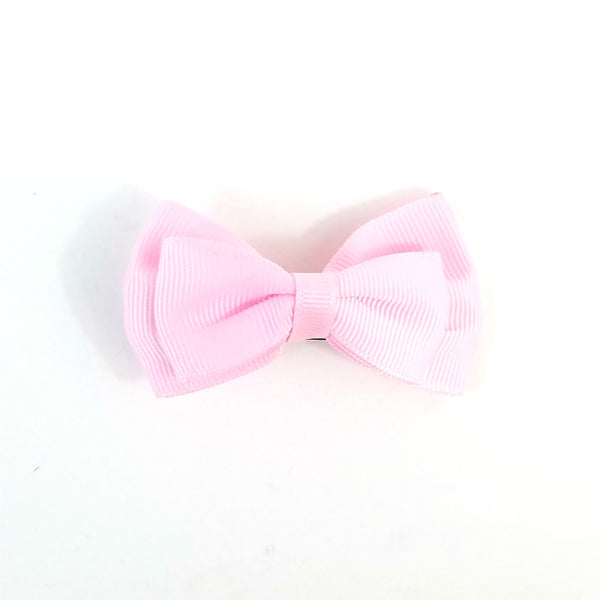 2 1/4" x 1 1/2" bow hair clip in pink grosgrain ribbon with 2 1/4" gator clip fastener