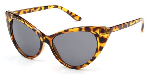 Retro Cat Eye Sunglasses in Tortoiseshell