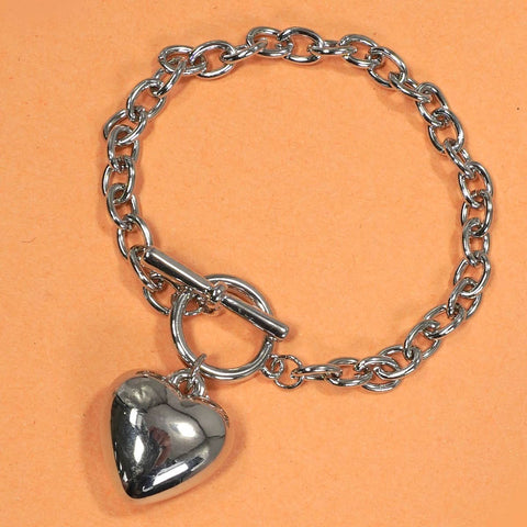 Silver chain toggle bracelet with a heart-shaped charm