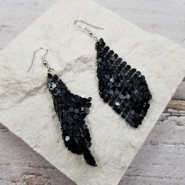 Gathered black metal mesh dangle earrings