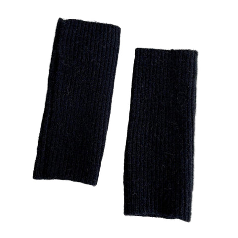 black ribbed knit arm warmers 