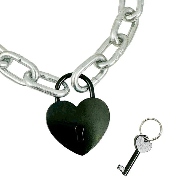 heavy-duty 21” silver metal link chain with a 1 3/4” heart-shaped padlock in a black satin finish