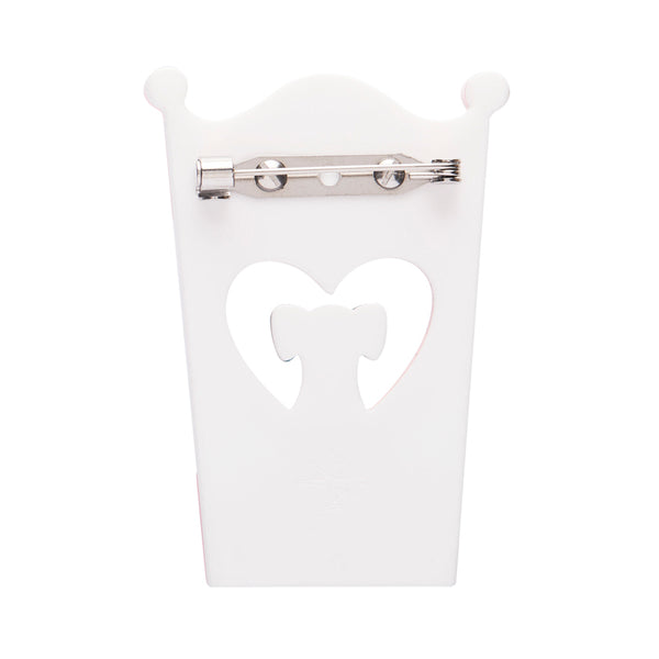 A Day at the Fair Free Kisses Brooch