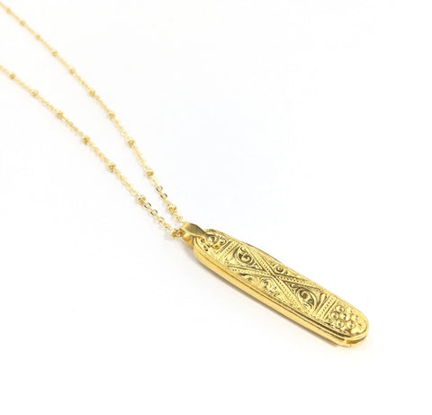 24” 14K gold plated brass fancy link style chain necklace with a mini pocket knife pendant that has an ornately detailed matching gold handle. Shown with knife closed