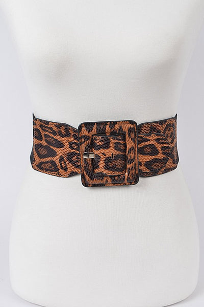 3” wide Black elastic stretch belt with a faux leopard buckle that has snake texture. Shown from the front  