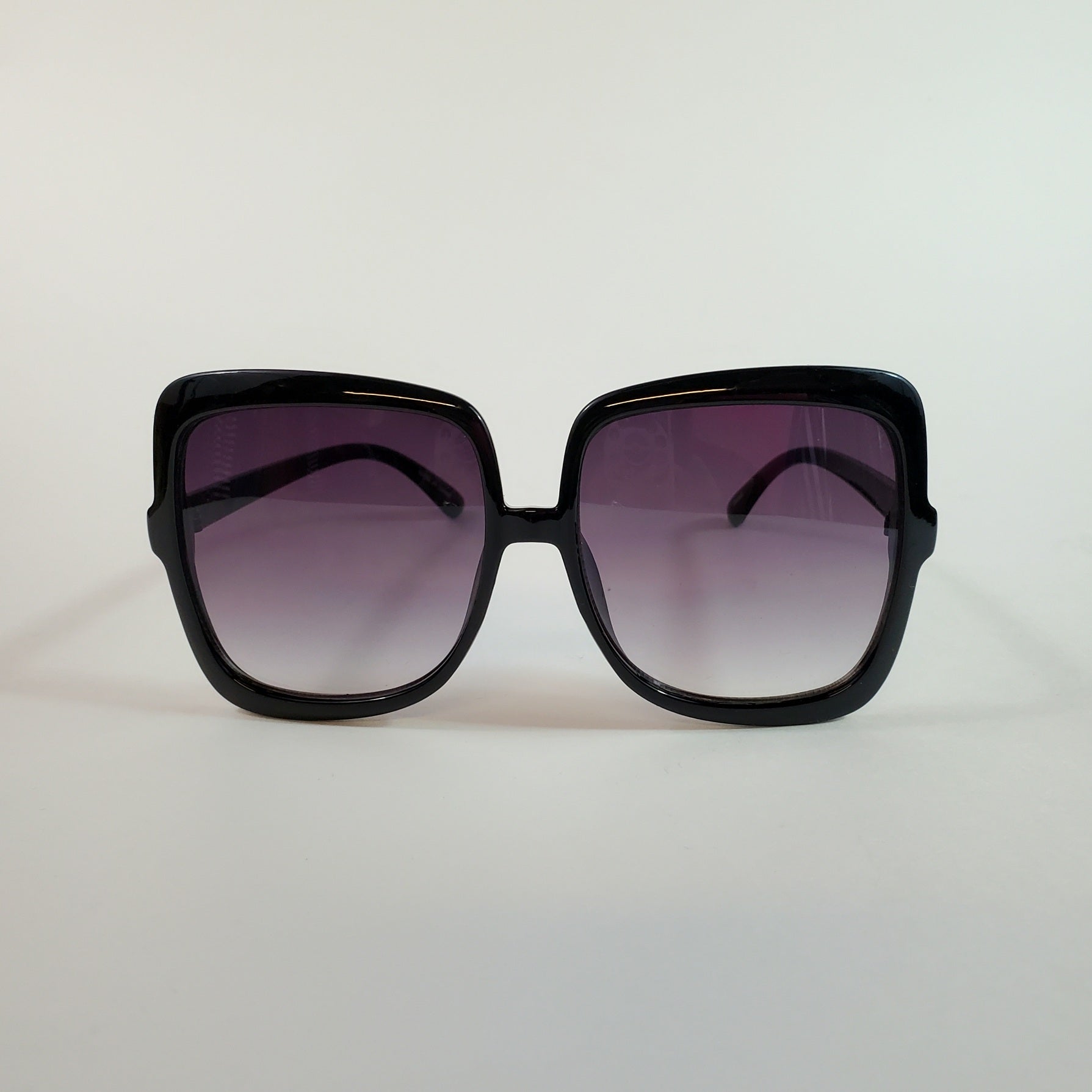 large square shiny black plastic frame sunglasses with gradient smoke lens