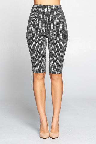 thick stretch jacquard knit black & white dot diamond pattern high waist fitted knee-length shorts