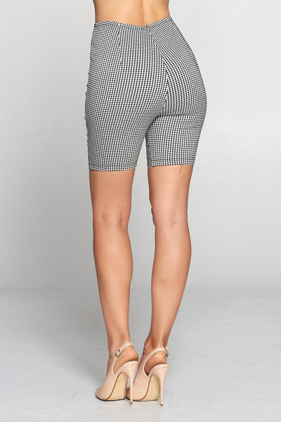Black & White Check Plaid Stretch Knit Mid-Length Shorts