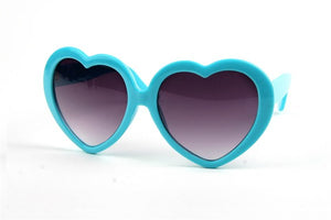 bright sky blue plastic frame heart-shaped sunglasses with gradient smoke lenses