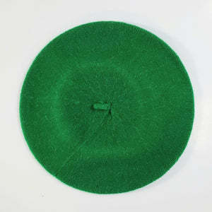 11" diameter "French" style wool blend knit beret in rich kelly green