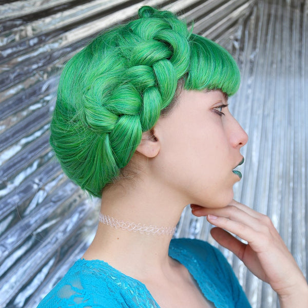 Long Wavy Green Wig with Bangs