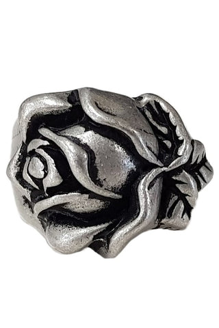 3/4" wide antiqued silver metal rose shaped ring in size 7